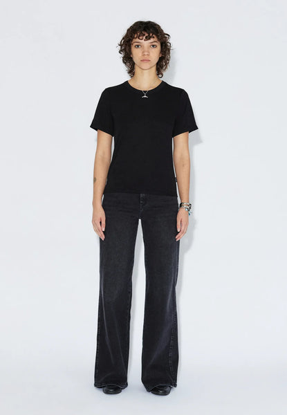 Lyra Black Mono