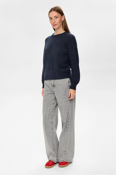 Nuriette Pullover (Dark Sapphire)