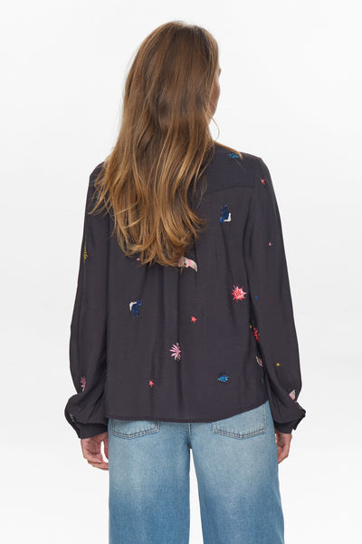 Nutekna Shirt