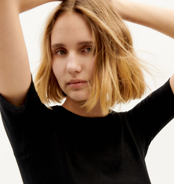 Black Dakota Tee