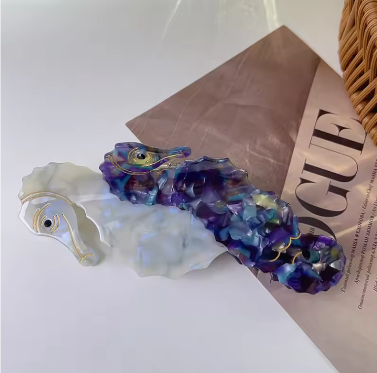 Seahorse Clip (blue)