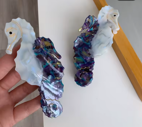 Seahorse Clip (blue)
