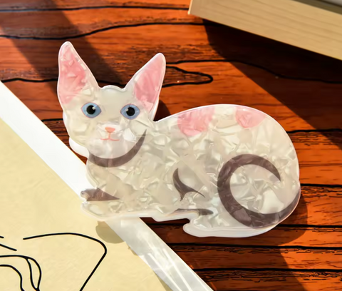 Grey cat Clip