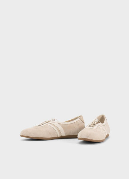 Hollie Off-White