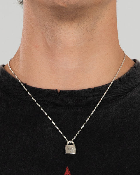 Closed Necklace Silver