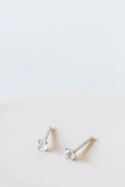 Mira Pendientes Piedra Luna Silver