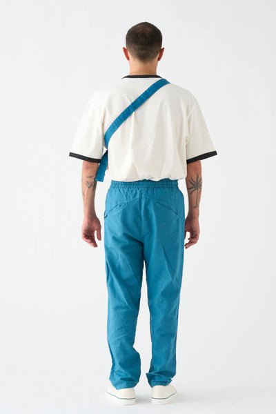 Worker Azul