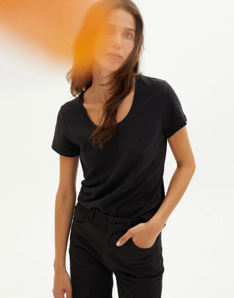 Black Hemp Regina Tee