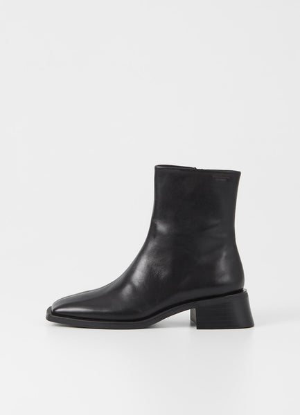 Blanca Black Leather
