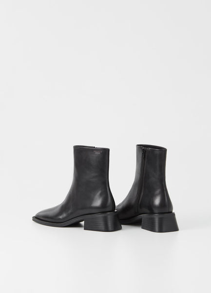 Blanca Black Leather