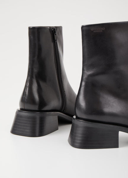 Blanca Black Leather